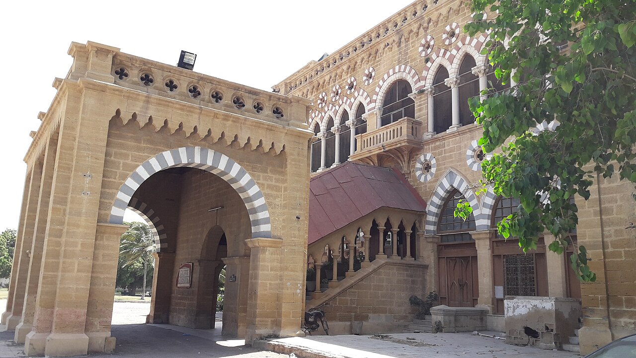 Photograph of Frere Hall, Karachi